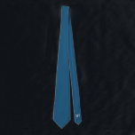Personalisiert Blue Jay Wedding Groom Krawatte<br><div class="desc">Wenn Sie eine zeitgemäße und minimalistische Hochzeitstil-Krawatte suchen,  ist unser Blue Jay Nacken Krawatte-Design die perfekte Wahl ©️ 2023 - Die Rückseite der Krawatte ist mit den Bräutigam/Trauzeuge-Initialen personalisiert,  können Sie das entfernen,  wenn Sie nur eine passende,  solide Krawatte ohne Schrift gewollt haben</div>