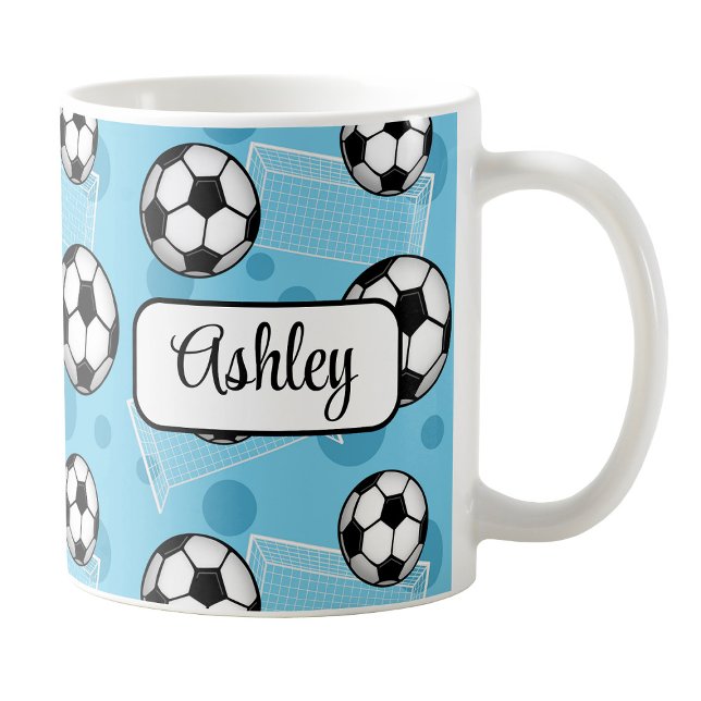 Personalisiert Blue Soccer Tasse (Personalized Blue Soccer Mug at Amy's Coffee Mugs on Zazzle. )