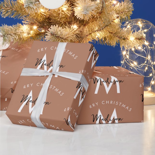 Personalisiert Brown Merry Christmas Red Monogram Geschenkpapier (Feiertage)