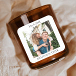 Personalisiert Candle-Gastgeschenk Hochzeit dank C Quadratischer Aufkleber<br><div class="desc">Personalisierte Candle-Gastgeschenk Hochzeit dank Custom Square Sticker</div>