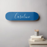 Personalisiert Chic Calligrafy Name Cobalt Blue Skateboard<br><div class="desc">Minimalistische Skripttypografie Name in Cobalt Blue Skateboard</div>