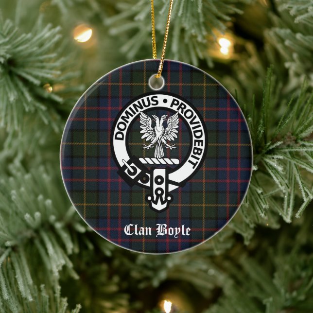 Personalisiert Clan Boyle Wappen & Tartan Keramik Ornament (Baum)
