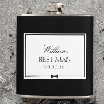 Personalisiert Classic Simple Bowtie Moderner Trau Flachmann<br><div class="desc">Toast zum Trauzeuge im Stil mit diesem schlanken, personalisierten Kolben. Dieser schwarz-weiß gestaltete Kolben kann mit seinem Namen, seiner Rolle und dem Hochzeitstermin individuell gestaltet werden, was ihn zu einem einzigartigen und nachdenklichen Geschenk macht. Diese Flasche ist ideal für Hochzeitsfeiern oder als bleibender Sake geeignet, um jedem besonderen Augenblick eine...</div>