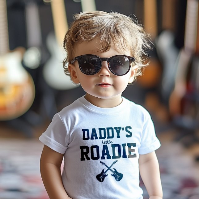 Personalisiert Daddy's Little Roadie Baby T-shirt (For those who are born to rock and roll!)