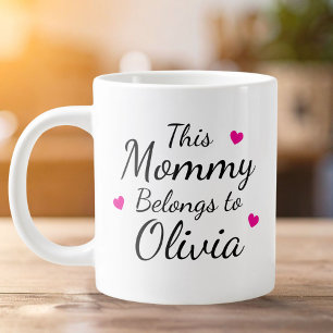 Personalisiert Diese Mama gehört Kind Name Jumbo-Tasse
