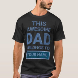 Personalisiert Dieser Phantastische Vater gehört z T-Shirt