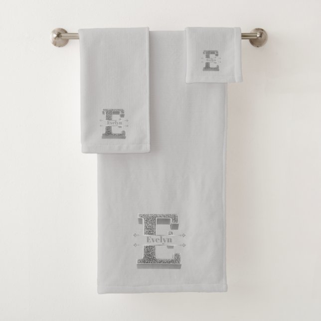 Personalisiert E Initial Silver Monogram Ihr Name Badhandtuch Set (Insitu)