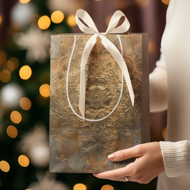 Personalisiert Embossed Mandala | Elegant Boho Gif Mittlere Geschenktüte (Von Creator hochgeladen)