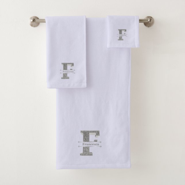 Personalisiert F Initial Silver Monogram Ihr Name Badhandtuch Set (Insitu)