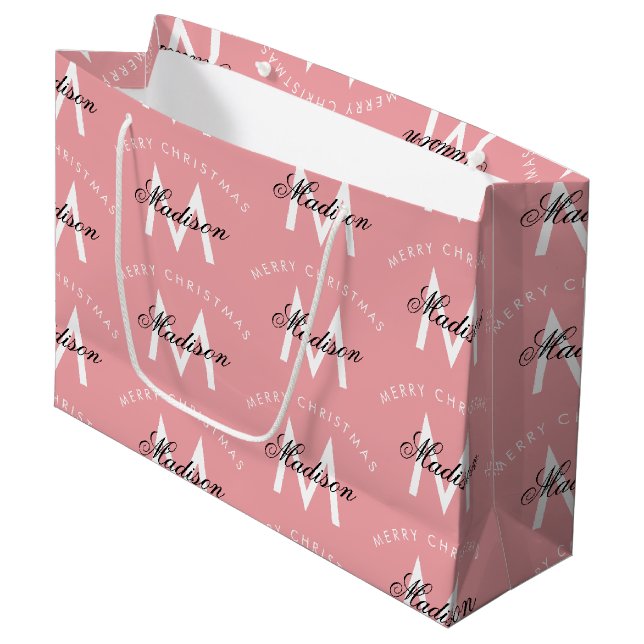 Personalisiert Frohe Weihnachten Rosa Monogramm Große Geschenktüte (Vorderseite Schrägansicht)