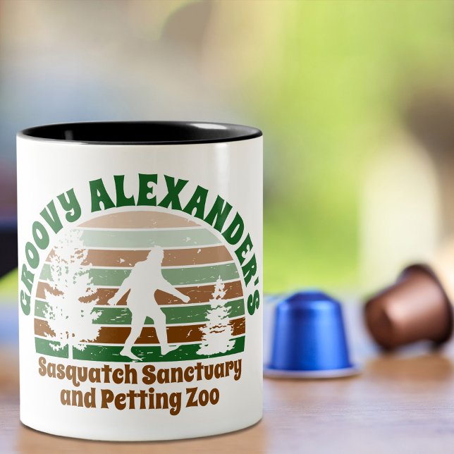 Personalisiert Funny Sasquatch Sanctuary Kaffeetasse (Von Creator hochgeladen)