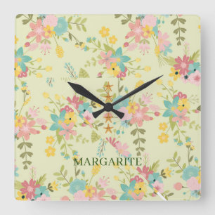 Personalisiert-gelb-rosa-grüne Floralien Quadratische Wanduhr