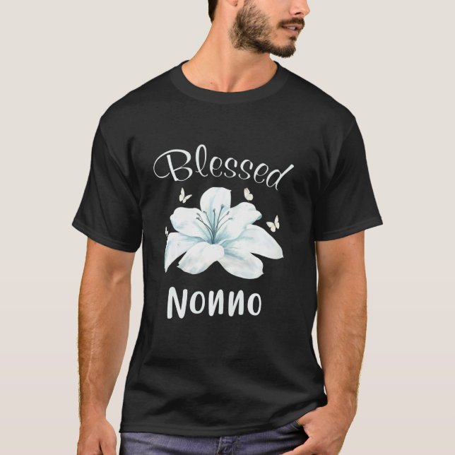 Personalisiert gesegnete Nonno Lily-Blume T-Shirt (Vorderseite)