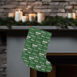 Personalisiert grüne Typografie Name Schriftart Co Kleiner Weihnachtsstrumpf<br><div class="desc">Ein festlich grüner Weihnachtsweihnachtsbaum,  der in neun Schriftart verziert ist und Ihren Nachnamen in Weiß schreibt. Niedliche individuelle Urlaubsstimmung mit lustiger Typografie.</div>