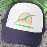 Personalisiert-grünes Pterodactyl-flying Dinosauri Truckerkappe<br><div class="desc">PERSONALISIEREN Sie diesen lustigen Pterodactyl fliegenden Dinosaurierhut mit Ihrer eigenen persönlichen Nachricht. Geben Sie es einfach in die Vorlage ein. KÖNNEN Sie Größe, Farbe und Stil des Textes durch Klicken auf die Schaltfläche Anpassen. Machen Sie einen einzigartigen Hut für sich selbst oder schaffen Sie etwas Besonderes für Ihren Dinosaurier liebenden...</div>