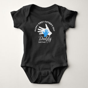 Personalisiert Happy First Vathers Day 2022 von So Baby Strampler