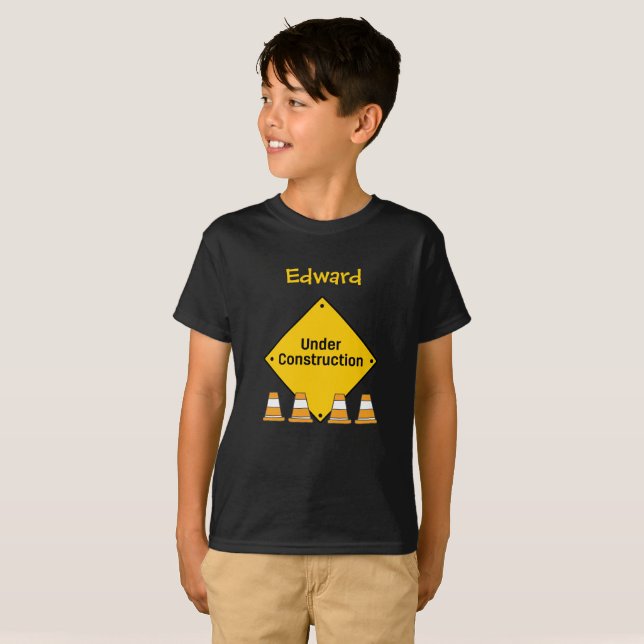 Personalisiert im Bau mit Sicherheitsschränken T-Shirt (Vorne ganz)