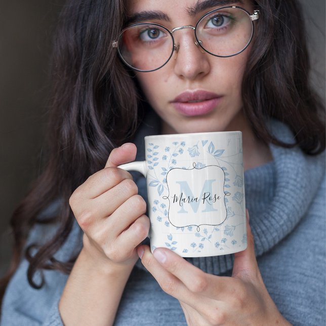 Personalisiert Kaffeetasse (Blue floral simple monogram coffee mug.)