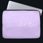 Personalisiert Lavendel Laptopschutzhülle<br><div class="desc">Fügen Sie Ihre Wahl des Namens oder der Worte zu diesem süßen und einfachen Design. Dieses schöne pastellfarbene lila (Farbe) wird Ihr Objekt,  Outfit,  Hochzeit,  Event oder Wohngestaltung verbessern! Entworfen in Washington Staat,  USA von einem unabhängigen Künstler. Vielen Dank für Ihre Unterstützung!</div>