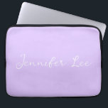 Personalisiert Lavendel Laptopschutzhülle<br><div class="desc">Fügen Sie Ihre Wahl des Namens oder der Worte zu diesem süßen und einfachen Design. Dieses schöne pastellfarbene lila (Farbe) wird Ihr Objekt,  Outfit,  Hochzeit,  Event oder Wohngestaltung verbessern! Entworfen in Washington Staat,  USA von einem unabhängigen Künstler. Vielen Dank für Ihre Unterstützung!</div>