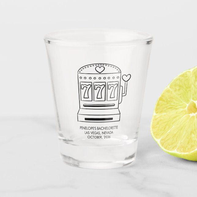 Personalisiert Lucky 7 Bachelorette Gefallen Shot  Schnapsglas (Vorderseite)