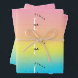 Personalisiert Merry Christmas Rainbow Monogram Geschenkpapier Set<br><div class="desc">Ein personalisiertes "Frohe Weihnachten" Monogramm-Design mit einer Xmas Aquarellfarbe Regenbogen Hintergrundfarben. Ein ideales festliches,  individuelles Design für die Ferienzeit. Passen Sie das Monogramm an und machen Sie es zu Ihrem eigenen!</div>