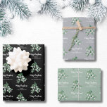 Personalisiert Mistletoe Christmas Geschenkpapier Set<br><div class="desc">Dieses stilvolle Weihnachtswackelpapier ist mit Aquarell-Misteloe-Blätter und Beeren dekoriert. Es sagt frohe Weihnachten in stilvoller Schrift Typografie. Einfach anpassbar. Original Wasserfarbe © Michele Davies.</div>