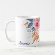 personalisiert mit Blüte und blauer Blume