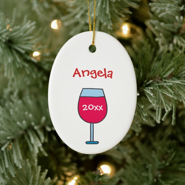 Personalisiert mit Name Year Red Wine Glass Keramik Ornament (Baum)