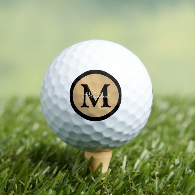 Personalisiert Name Monogram Gold Metallic Button Golfball (Insitu T-Shirt)