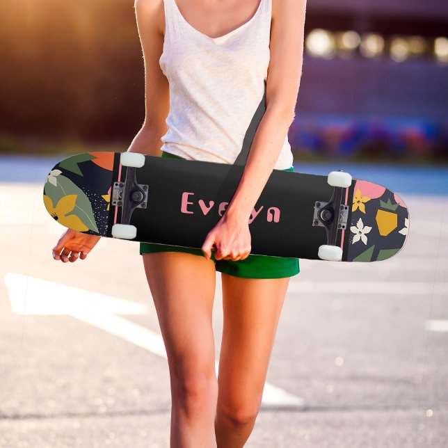 Personalisiert Pink Black Girly Blume Skateboard (Von Creator hochgeladen)