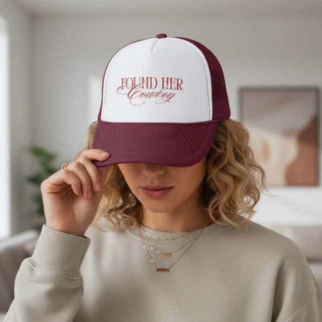 Personalisiert Red fand ihren Cowboy Bachelorette Truckerkappe (Western Found Her Cowboy Red Bachelorette Trucker Hat)