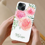 Personalisiert rosa Farbflora Case-Mate iPhone Hülle<br><div class="desc">Dieses hübsche Gehäuse ist mit einem Aquarelle aus Rose und Blättern in Rosa-, Korallen- und Grüntönen dekoriert. Eine Textvorlage ist enthalten, um dieses Design mit Ihrem Namen oder Monogramm zu personalisieren, wodurch dieses Handy für Sie einzigartig ist. Weil wir unsere eigenen Kunstwerke erstellen, werden Sie dieses exakte Bild von anderen...</div>