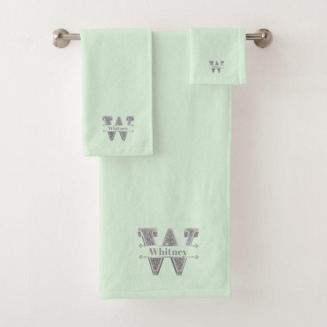 Personalisiert W Initial Silver Monogram Ihr Name  Badhandtuch Set (Insitu)