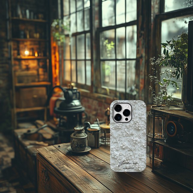 Personalisiert weiß bestickt mit Zitat Case-Mate iPhone 14 Pro Hülle (Von Creator hochgeladen)