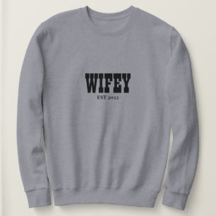 personalisiert Wifey Est 2022 Sweatshirt, Mrs. Swe Sweatshirt