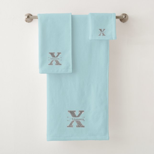 Personalisiert X Initial Silver Monogram Ihr Name  Badhandtuch Set (Insitu)
