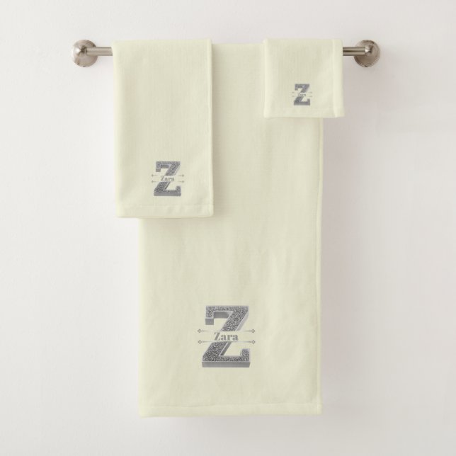 Personalisiert Z Initial Silver Monogram Ihr Name  Badhandtuch Set (Insitu)