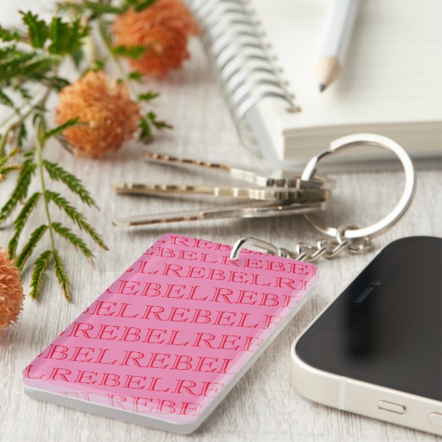 Personalisierte Acrylfaser - REBEL Rosa und Rot Schlüsselanhänger (Vorderseite rechts)