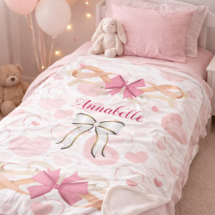 Personalisierte Babydecke für Mädchen mit rosa Her Sherpadecke
