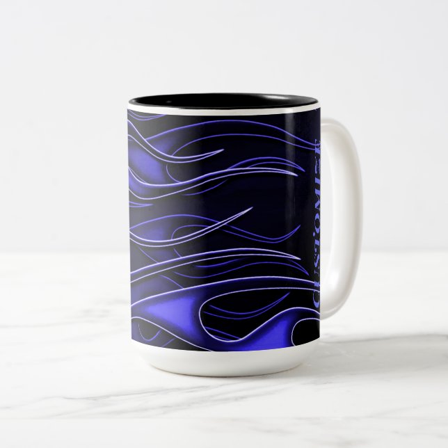 Personalisierte blaue Flammen Zweifarbige Tasse (VorderseiteRechts)