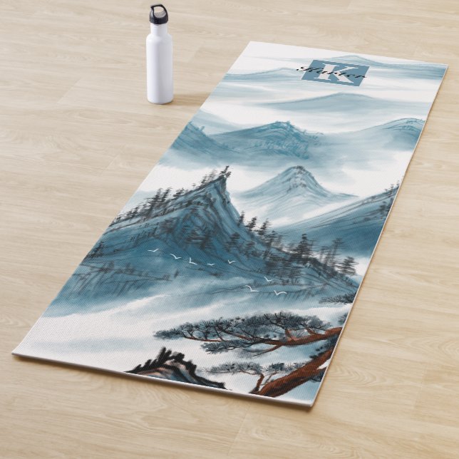 Personalisierte blaue Rolling Mountain View Yogamatte (Beispiel)