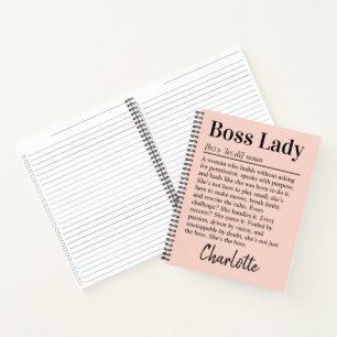 Personalisierte Boss Lady Definition Pfirsichrosa Notizbuch