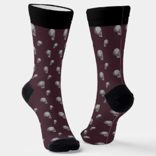 Personalisierte burgunderrote Totenkopf-Halloween- Socken