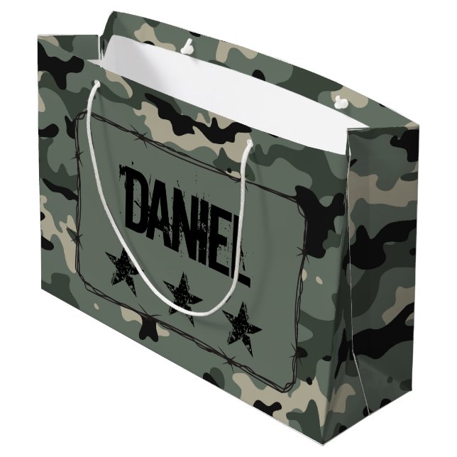 Personalisierte Camouflage Große Geschenktüte (Rückseite Schrägansicht)