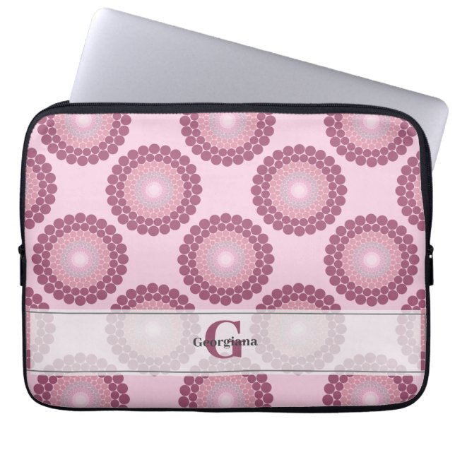 Personalisierte Dusky Rose Polka Dot Mandala Laptopschutzhülle (Vorderseite)