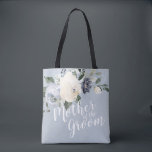 Personalisierte dustig blühende Blütenmutter des B Tasche<br><div class="desc">Botanische Blumen und Grünpflanzen in sanften Gelb,  staubblau und grau,  mit anpassbarer "Mutter des Bräutigams"-Schrift und individuelle Name auf der Rückseite,  elegant und romantisch,  große personalisierte Geschenke für die Mutter des Bräutigams.</div>
