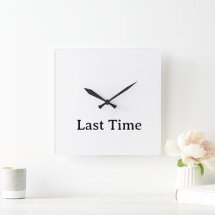 personalisierte einfache 110,75" Acryl Quadratische Wanduhr