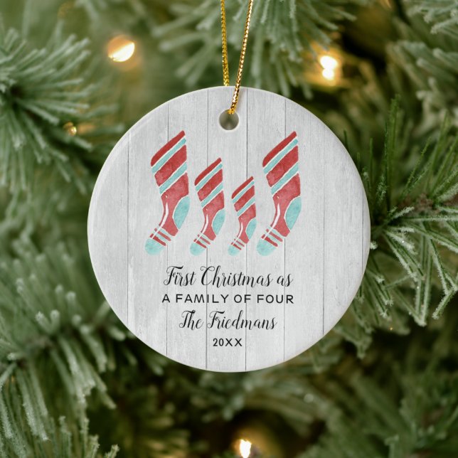 Personalisierte Familie von vier Whimsikschen Strü Keramik Ornament (Baum)