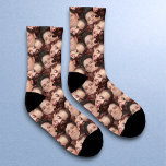 Personalisierte Funny Two (2) gegenüber Foto-Gesic Socken<br><div class="desc">Machen Sie lustige Socken, die in Ihrem Gesicht oder Ihren Freunden/Familiengesichtern mit dieser leicht zu benutzenden Vorlage bedeckt sind. Laden Sie einfach einen Ausschnitt des Gesichts oder des Objekts hoch, mit dem Sie einen transparenten Hintergrund verwenden können, und voila! Achten Sie darauf, das Bild so fest wie möglich auf das...</div>